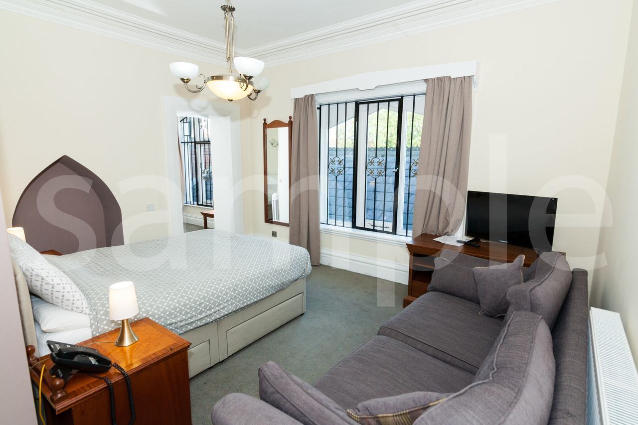 The Milverton Hotel Manchester Exterior photo